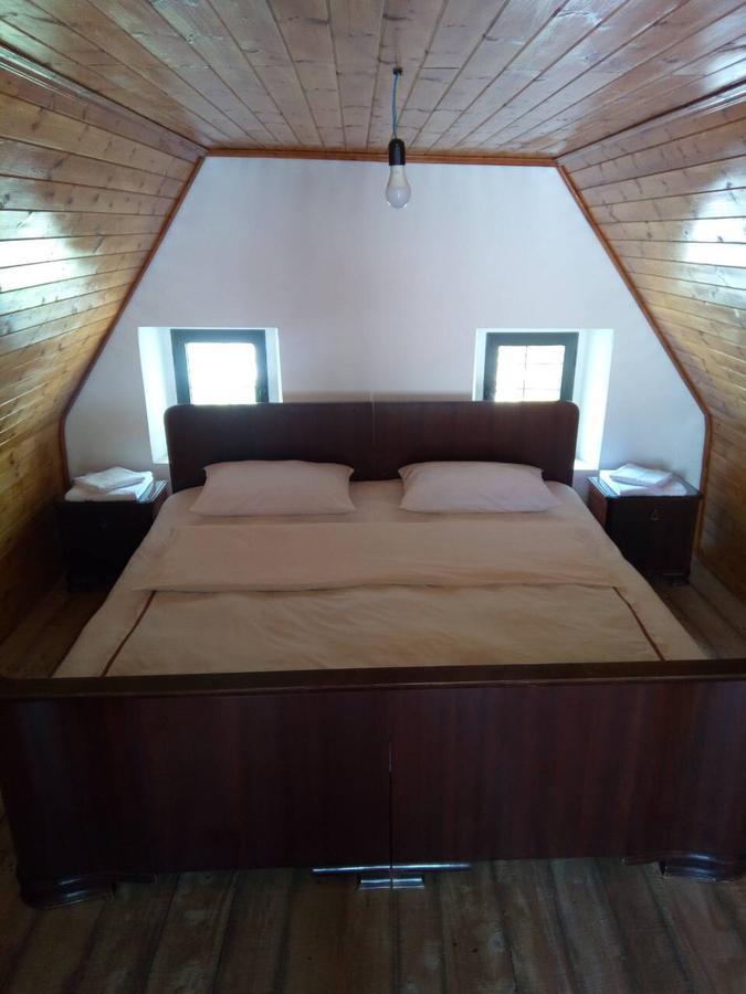 Bujtina Ahmetaj Villa Valbone Bagian luar foto